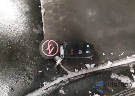 2018 Jeep Compass Latitude 4X4 from USA, damaged, VIN 3C4NJDBB2JT177582